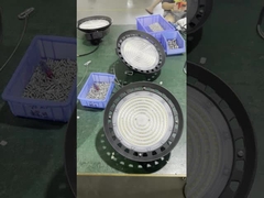 Lámpara de luz solar de larga duración 100w 200w 300w 400w 500w Sistema de carga inteligente