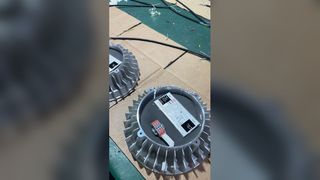 Luz LED a prueba de explosiones de ahorro de energía resistente al agua IP65 50W-300W para ubicaciones peligrosas