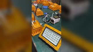 Reloj: Iluminación LED a prueba de explosiones de 150 W-600 W resistente al agua IP65 de alto brillo para zonas peligrosas