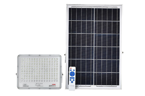 Luz solar LED de 100W IP65 a prueba de agua con control remoto para iluminación de inundación al aire libre