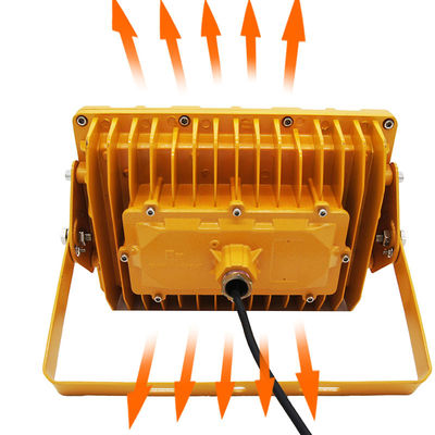 Lámpara a prueba de explosiones IP66 de fácil instalación con rango de potencia de 50W-200W para ubicaciones peligrosas