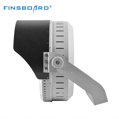 Iluminación LED para estadios con clasificación IP66, temperatura de color de 3000-6500K y vida útil de 50.000 horas para gimnasios al aire libre