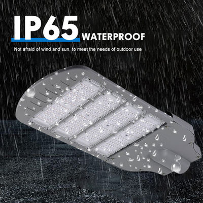 Protección IP65 Luz de calle LED de alto brillo con soporte ajustable para iluminación exterior de carreteras
