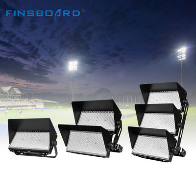 Foco LED impermeable IP66 con 50000 horas de vida útil y ángulo ajustable de 216° para estadios y aplicaciones de mástil alto