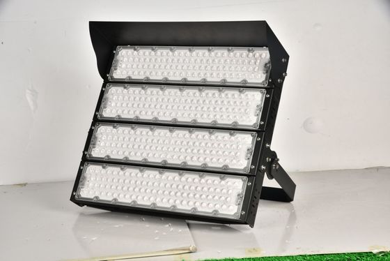 IP65 Luz de alto mástil LED impermeable con 50.000 horas de vida útil y ángulo de haz ajustable para estadios