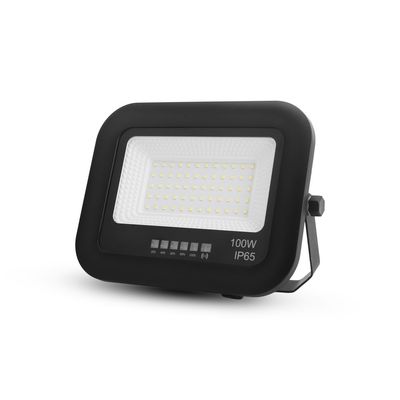 Luz de patio solar exterior de alta luminosidad Ip65 Control de aluminio Luz de inundación solar LED