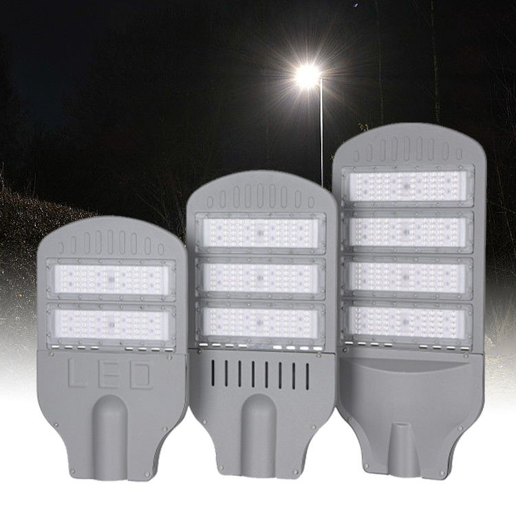 Protección IP65 Luz de calle LED de alto brillo con soporte ajustable para iluminación exterior de carreteras