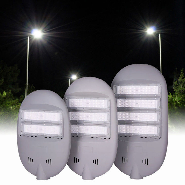 Luz de calle LED de 100W-200W con protección IP65, con una vida útil de 50000 horas para iluminación exterior montada en poste