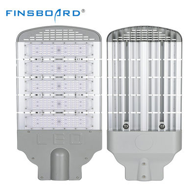 Ip65 Luces de calle LED a prueba de agua al aire libre personalizadas para carretera o estacionamiento