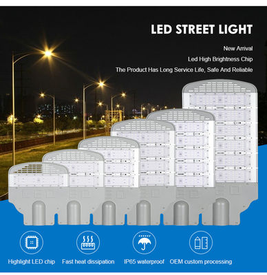 Ip65 Luces de calle LED a prueba de agua al aire libre personalizadas para carretera o estacionamiento