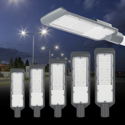 Luz de calle LED para exteriores a prueba de agua IP66 con chip LED SMD 2835 y 50,000 horas de vida útil