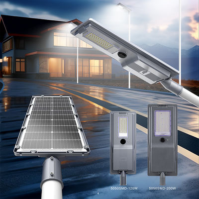 Buena calidad Ip65 Inmueve luz de carretera exterior Smd fundición a presión de aluminio 400w 600w todo en uno LED luz solar de la calle